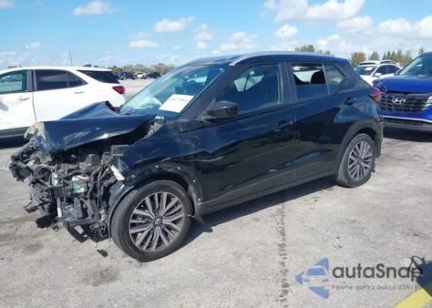 2021 Nissan Kicks Sv Xtronic Cvt z USA, uszkodzony, nr VIN 3N1CP5CV3ML513090